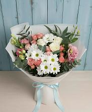 Букет цветов из:  Розы, Лизиантусы и Хризантемы в Кондинское