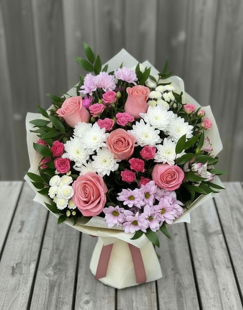 Букет цветов из: Альстромерии, Гвоздики, Розы и Хризантемы в Кондинское