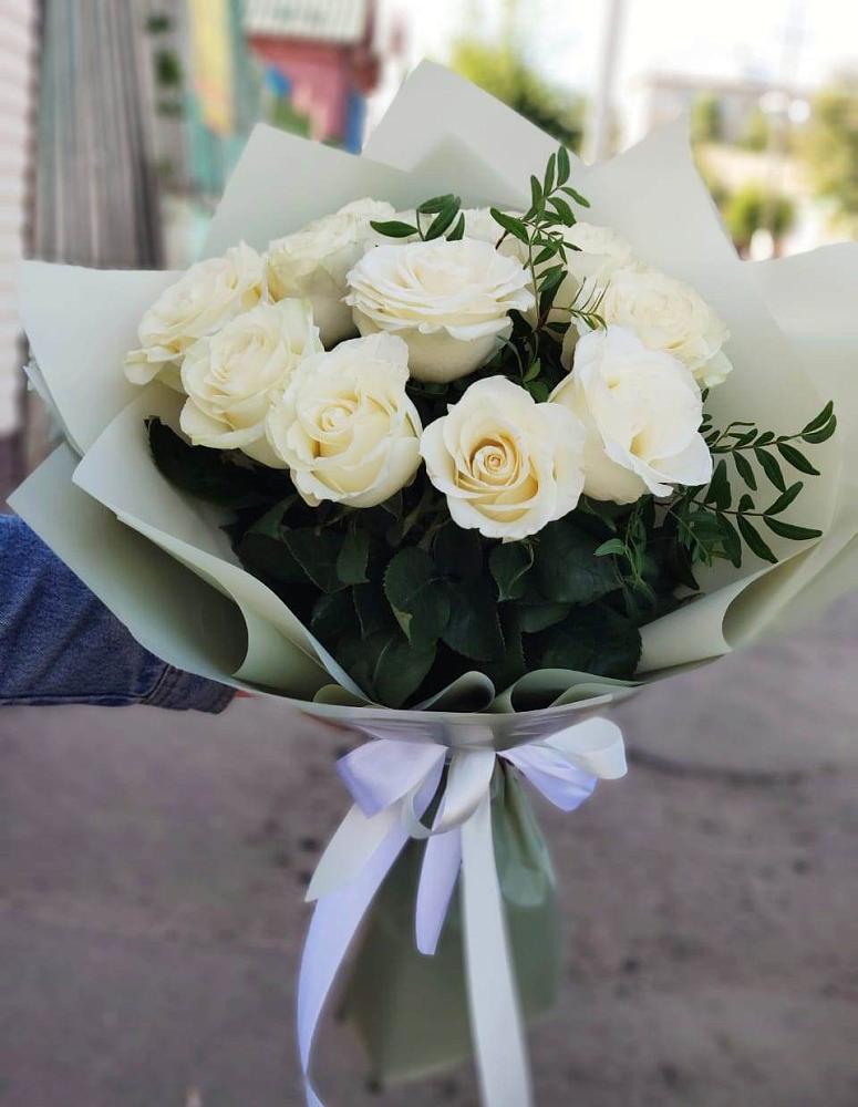 Букет Белые розы Проуд в Кондинское