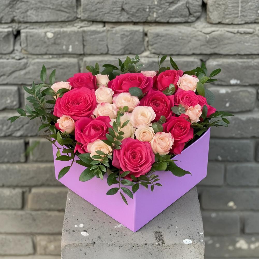 Цветочная композиция из Розы в коробке в Кондинское
