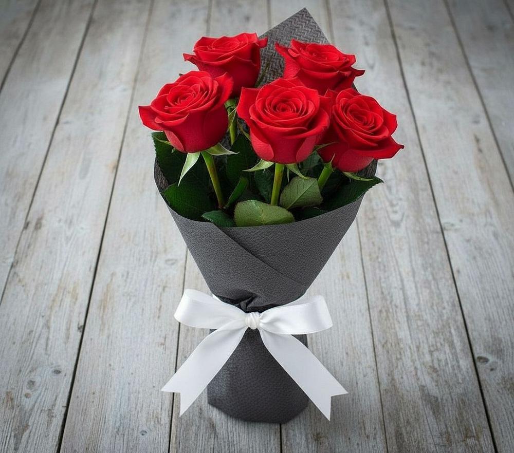 Букет 5 Красных роз Эдлесс Лав в Кондинское