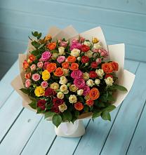 Букет Микс из разноцветных кустовых роз в Кондинское